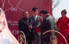 新娘婚礼现场退还18.8万彩礼，背后原因令人深思