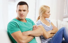 悲剧发生：夫妻争吵致男子将小孩抛入河中