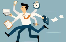 本科学历遭讽刺：求职者怒斥“不配双休”现象