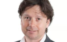 时尚界悲剧：著名品牌联合创始人泰国坠亡之谜揭晓